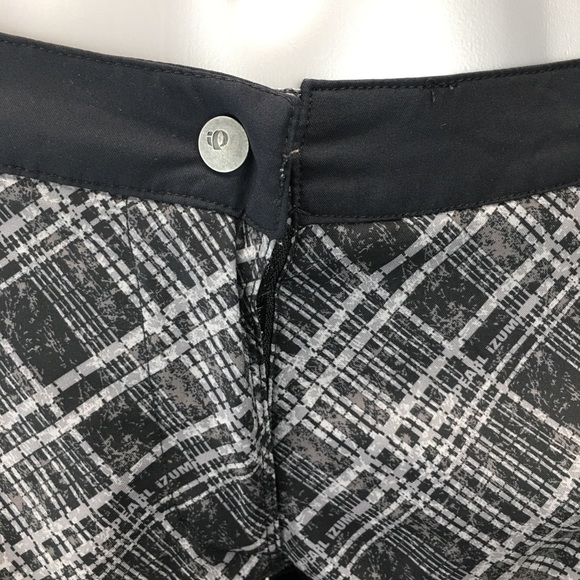 Pearl lzumi Women’s xs shorts - Picture 6 of 8